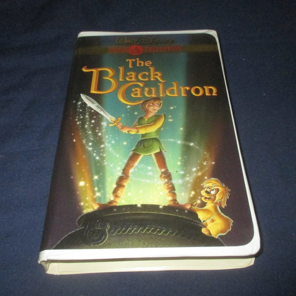 The Black Cauldron VHS Walt Disney Gold Collection Original Vintage w/ Clamshell